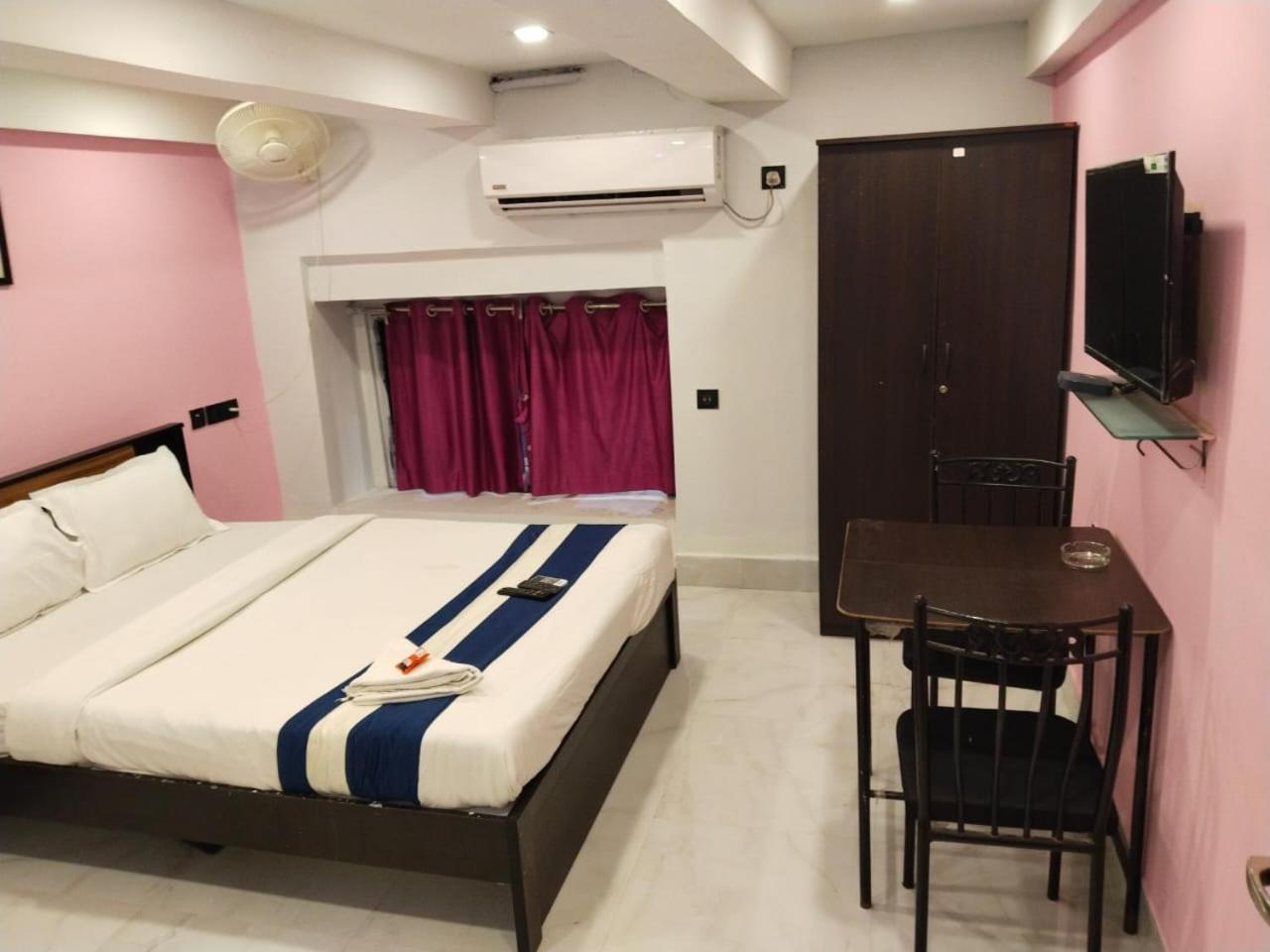 Hotel Ucs Колката Екстер'єр фото